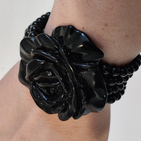 MNG by Mango Dramatic Rose Bracelet - Picture 1 of 10
